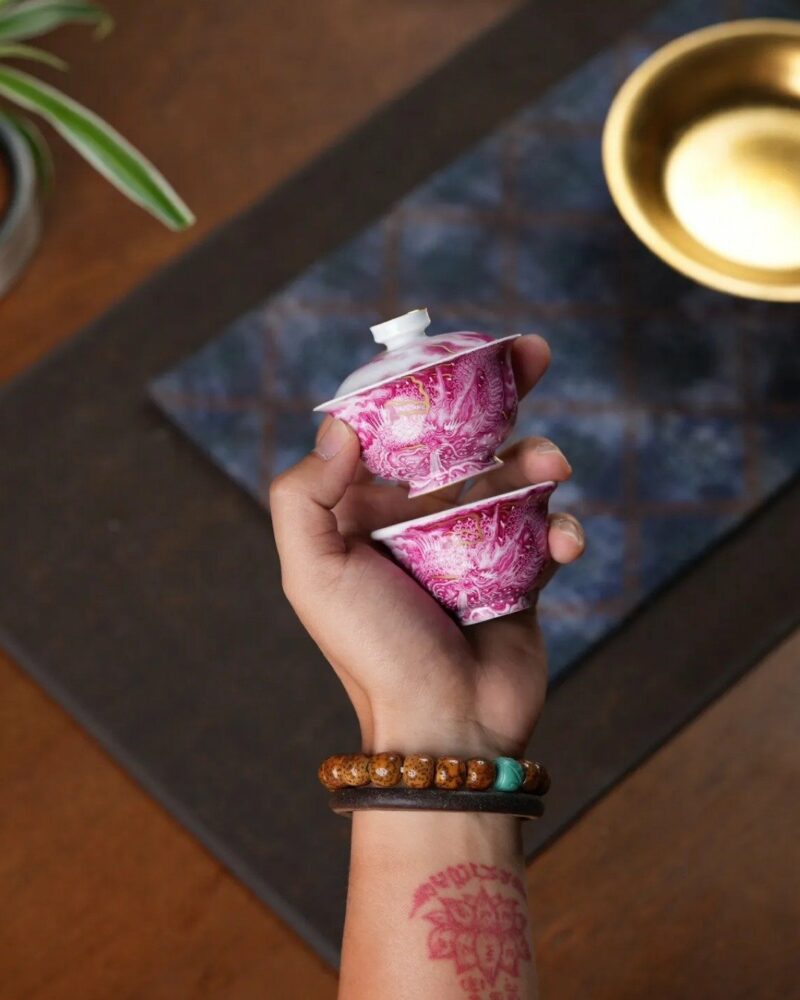 Handmade Hand-painted Overglaze decoration Ceramic Ruby Red Flying Dragon 70ml Gaiwan Set