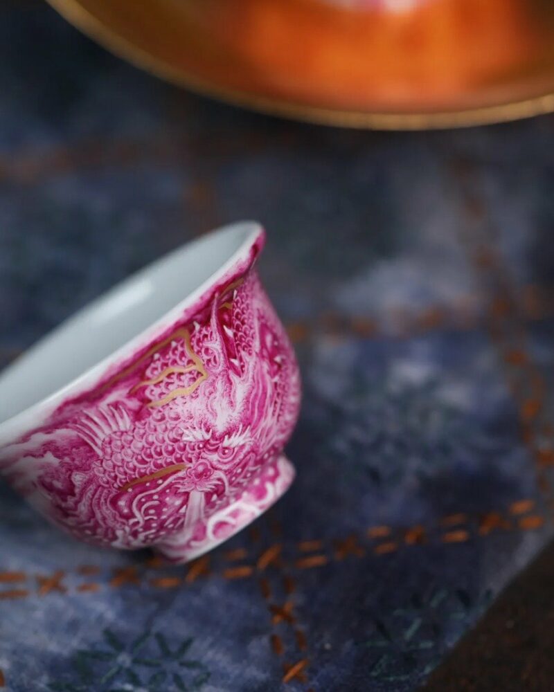 Handmade Hand-painted Overglaze decoration Ceramic Ruby Red Flying Dragon 70ml Gaiwan Set