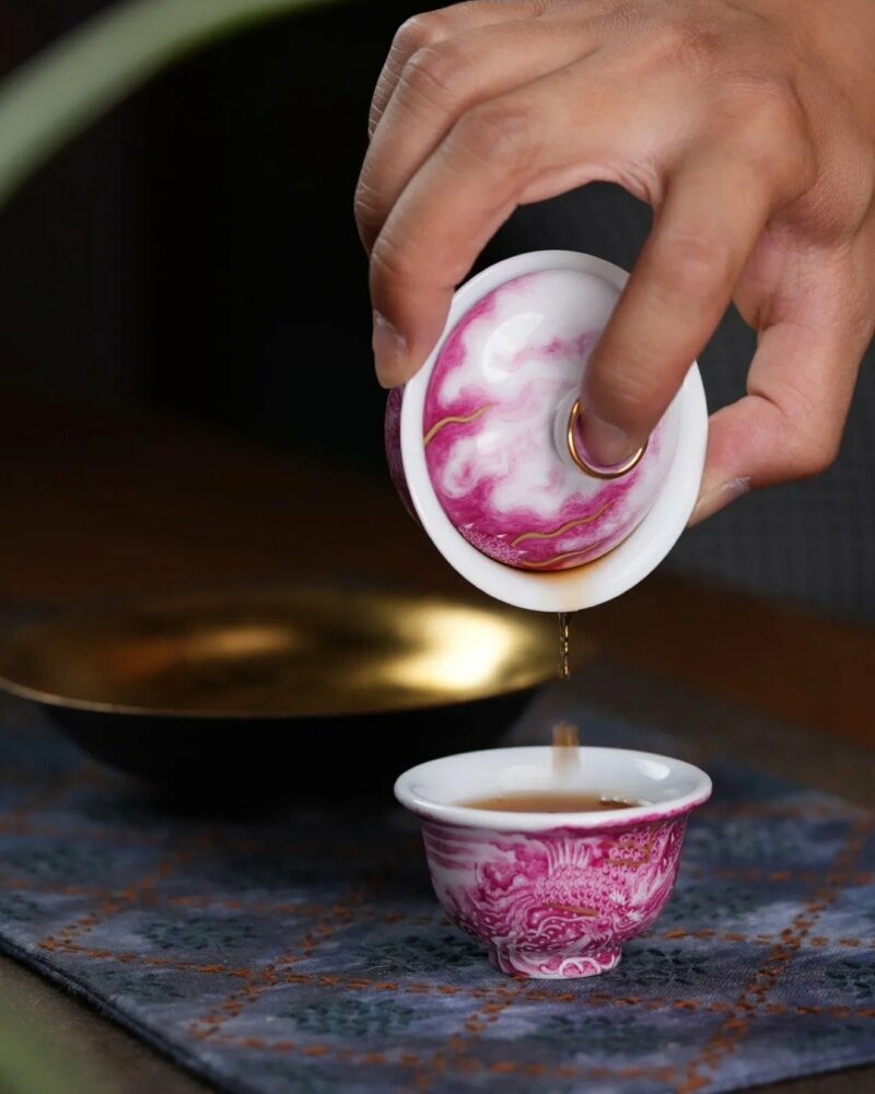 Handmade Hand-painted Overglaze decoration Ceramic Ruby Red Flying Dragon 70ml Gaiwan Set
