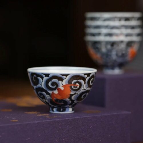 Handmade-Hand-painted-Qinghua-Scrolling-Clouds-with-Red-Bats-90ml-Host-Cup1 Handmade Hand-painted Qinghua Scrolling Clouds with Red Bats 90ml Host Cup