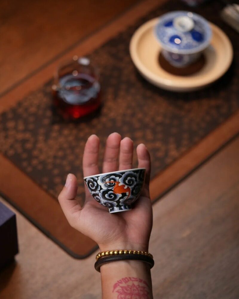 Handmade Hand-painted Qinghua  Scrolling Clouds with Red Bats 90ml Host Cup